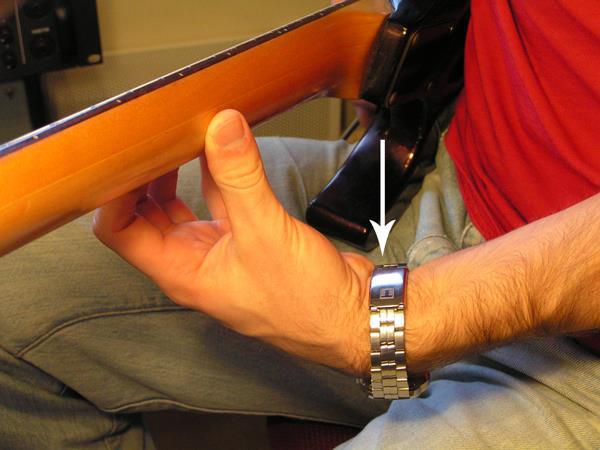 как правильно ставить левую руку на гитаре
